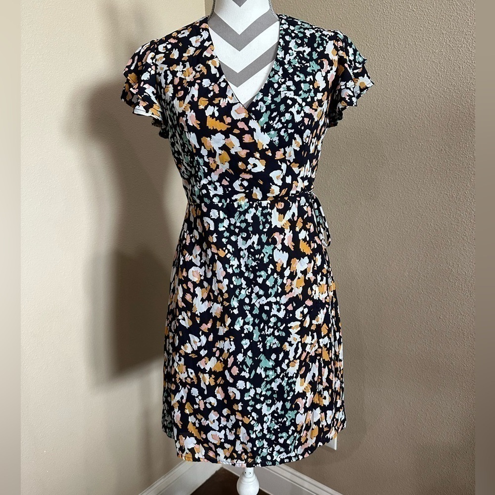 BLUE RAIN Women’s Navy Blue Printed Wrap Dress with Ruffle tiered sleeves, EUC!